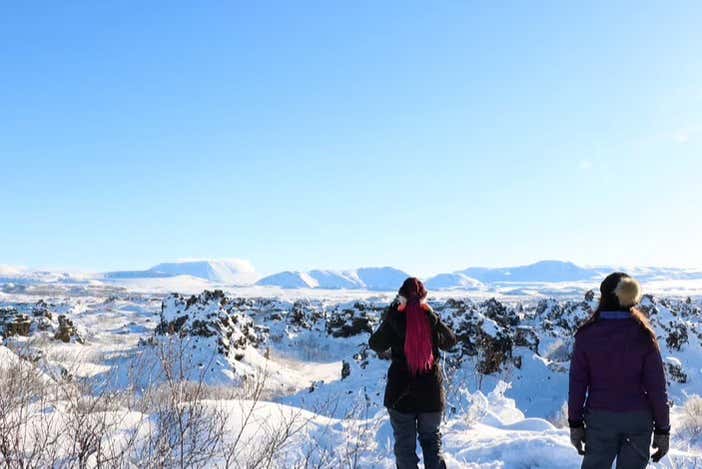 Contemplando i paesaggi islandesi