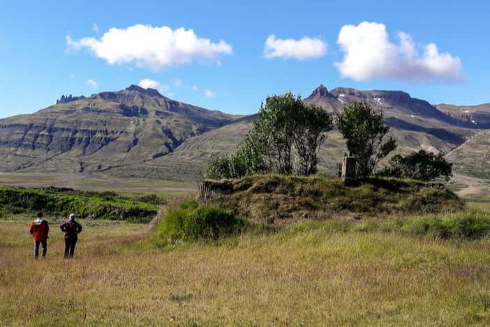 Contemplando los paisajes del valle de Breiðdalur