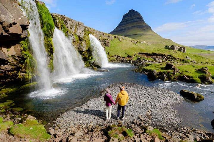 Contemplando el monte Kirkjufell