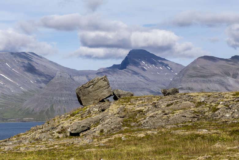 Kaldbakur Mountain