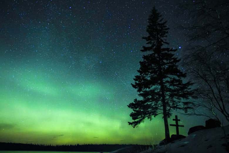La aurora boreal es un bello fenómeno natural