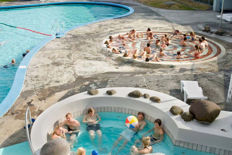 Grafarvogslaug thermal pool