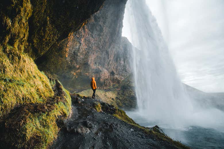 Desfrutando das vistas de Seljalandsfoss