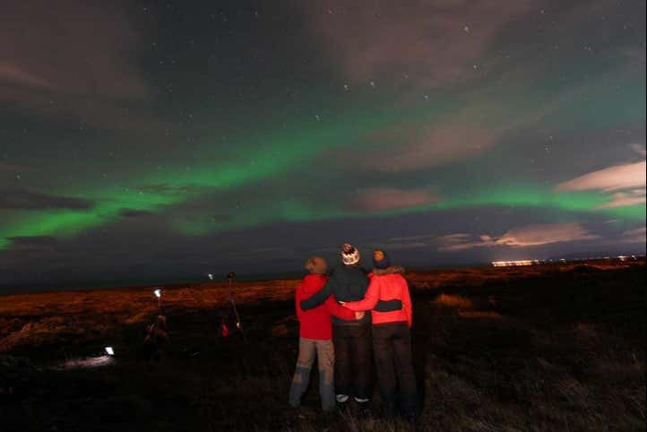 Admirando uma aurora boreal