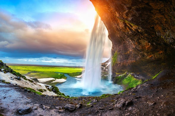Costa sul e cascatas da Islândia