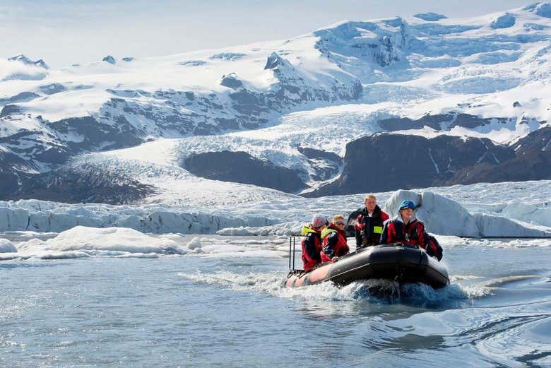 Paseo en barco por el glaciar Fjallsjökull