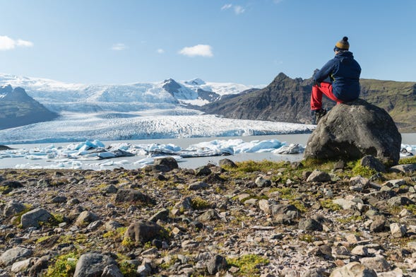 Trekking y paseo en barco por los glaciares Falljökull y Fjallsjökull