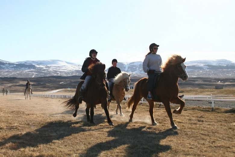 Cavalgando em Varmahlíð