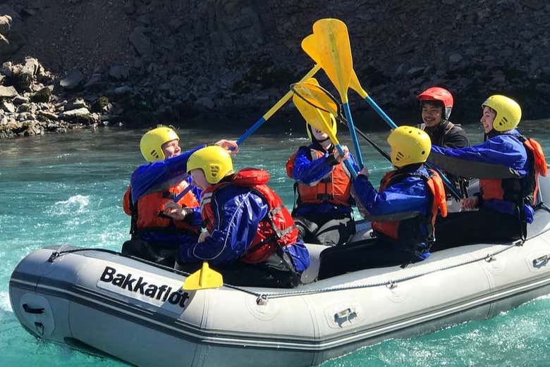 Desfrutando do rafting