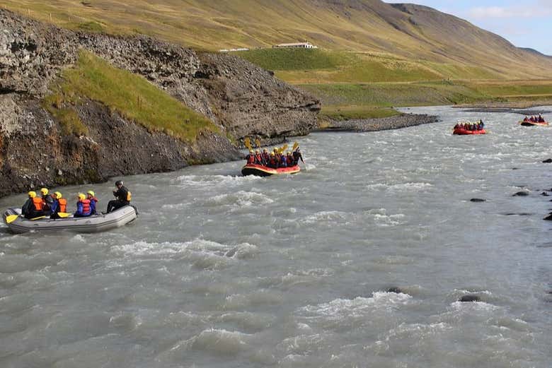 Desfrutando de uma experiência de rafting