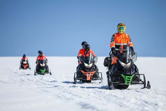 Percorrendo o glaciar Mýrdalsjökull