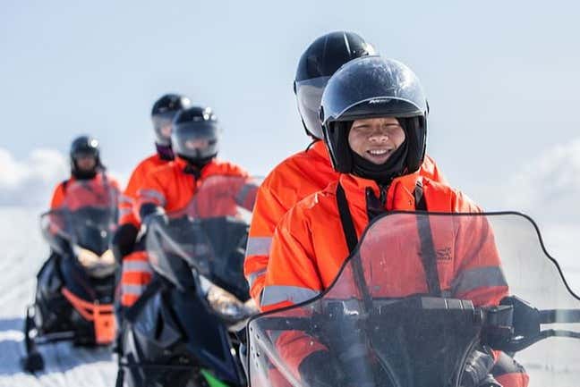 Durante o tour de moto de neve