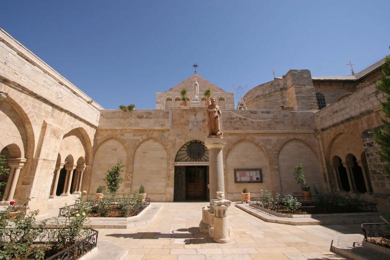 L'entrée de l'église de Bethléem