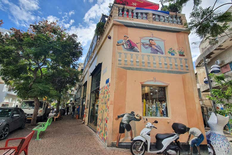 Podréis fotografiar decenas de obras de arte urbano