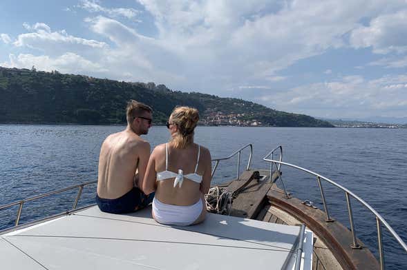 Paseo en barco por las Islas Cíclopes y Reserva La Timpa
