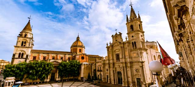 Tour privado por Acireale com guia em espanhol