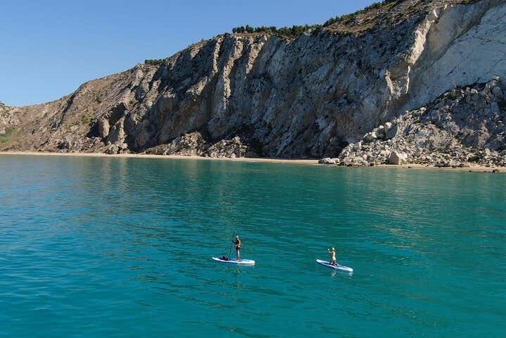 Paddle le long de la Cala Manbrù