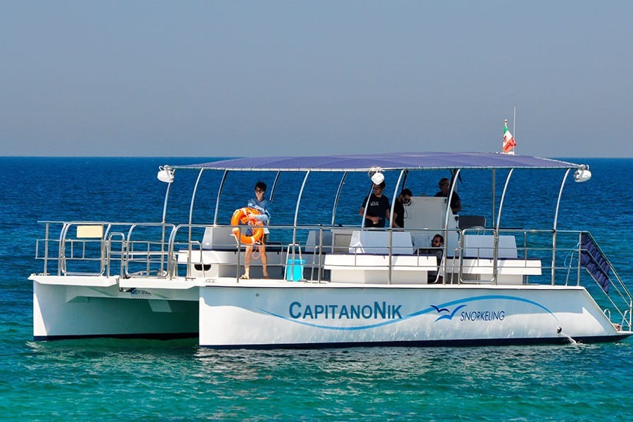 Bateau le long de la côte du Cilento