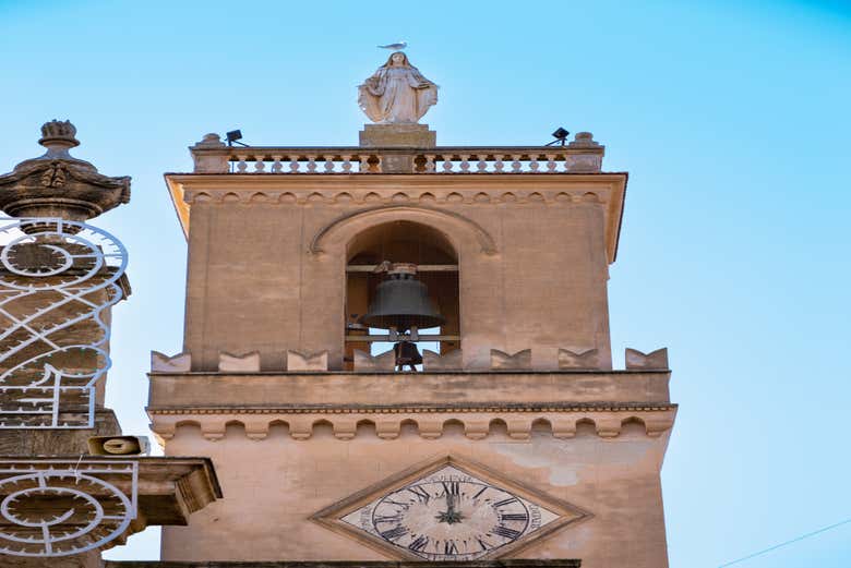 Dettaglio del campanile di Alcamo