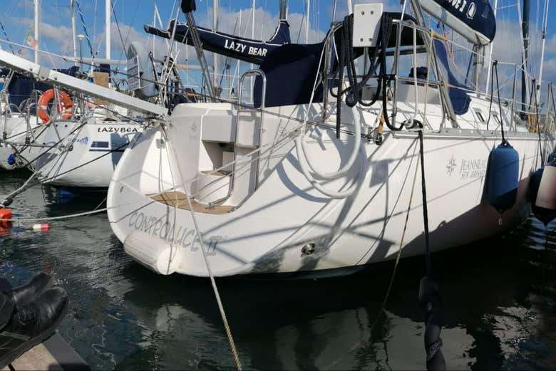 Embarcación lista para zarpar