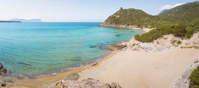 Passeio a cavalo pela praia de Porto Ferro e lago Baratz