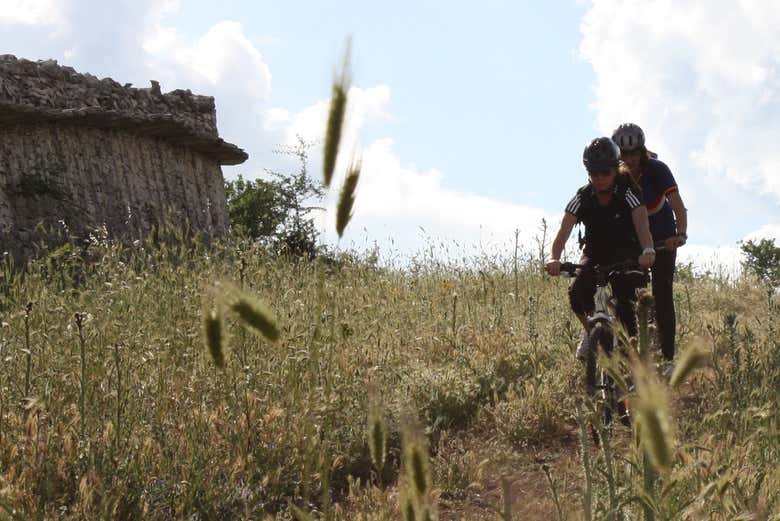 Visite à vélo dans les alentours de Castel del Monte