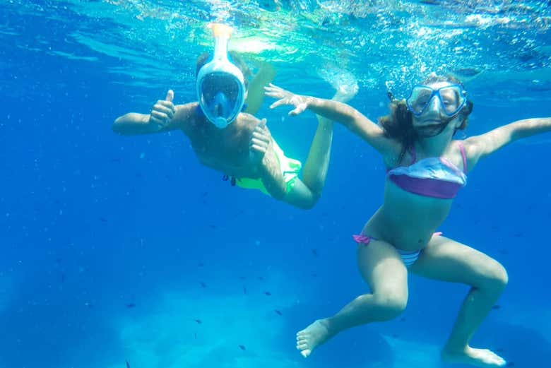 Faites du snorkeling