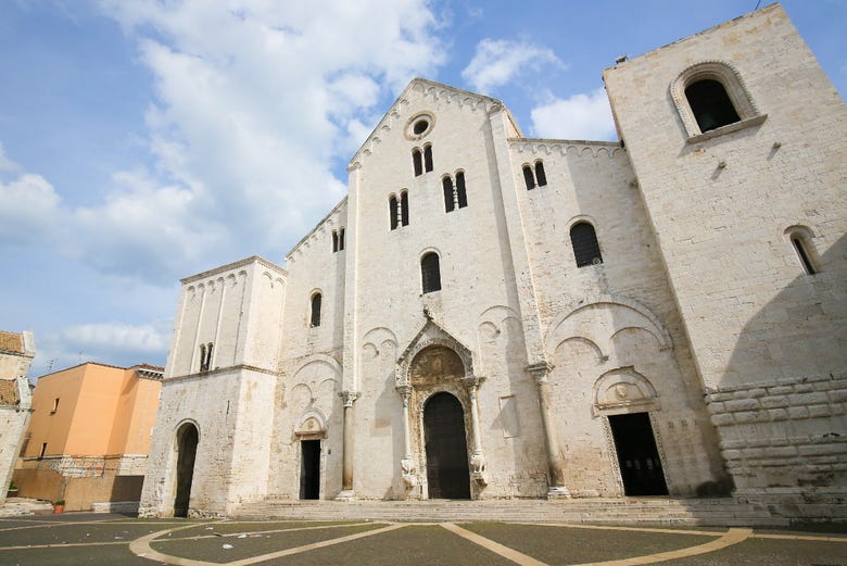 Basilique de Saint-Nicolas, dans le centre de Bari 