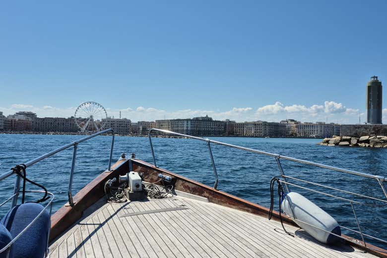 Vistas do barco gozzo