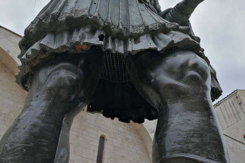 Détail de la figure du Colosse de Barletta