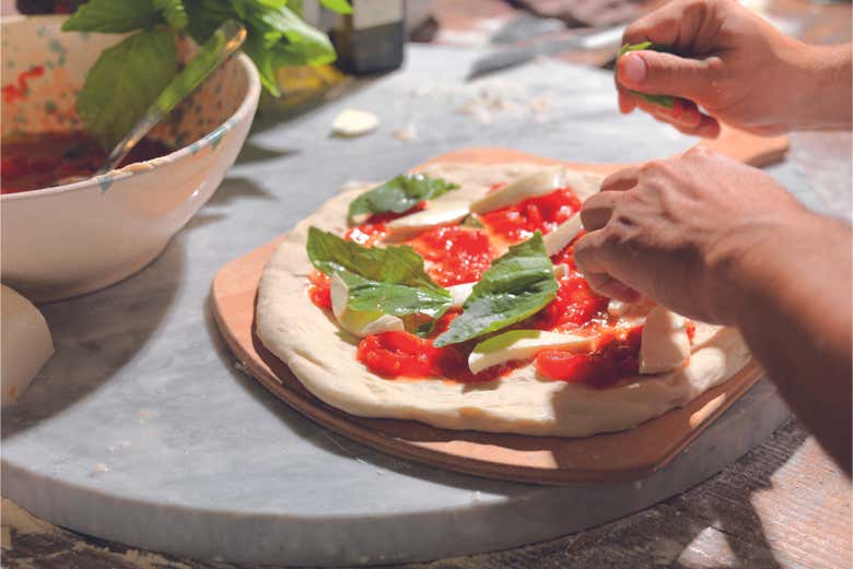 Aprendiendo a elaborar pizza