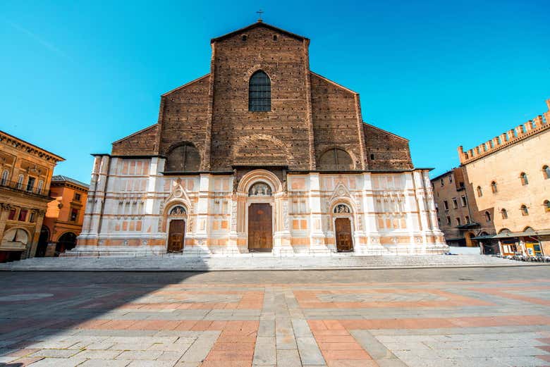 Fachada de la basílica de San Petronio