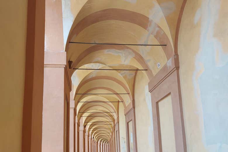 Portici delle vie di Bologna