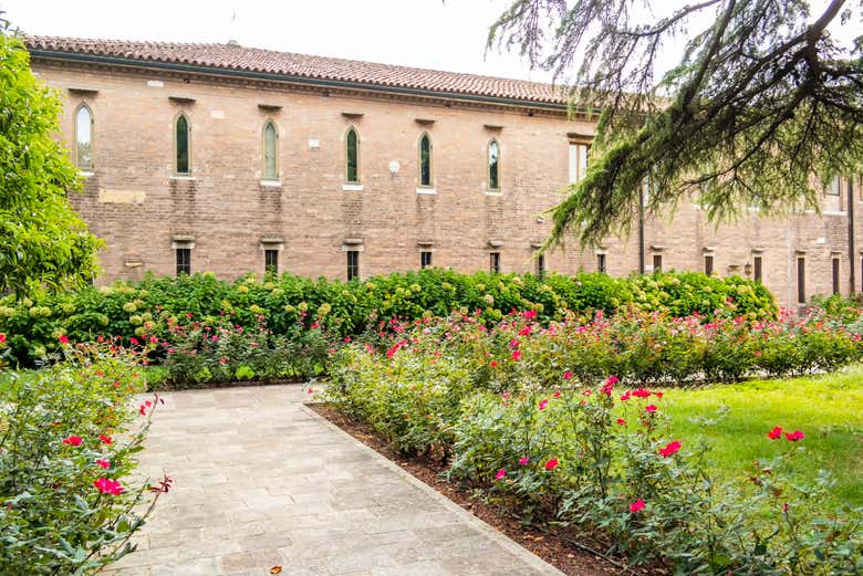 Spend a day immersed in hidden pockets along the Venice lagoon
