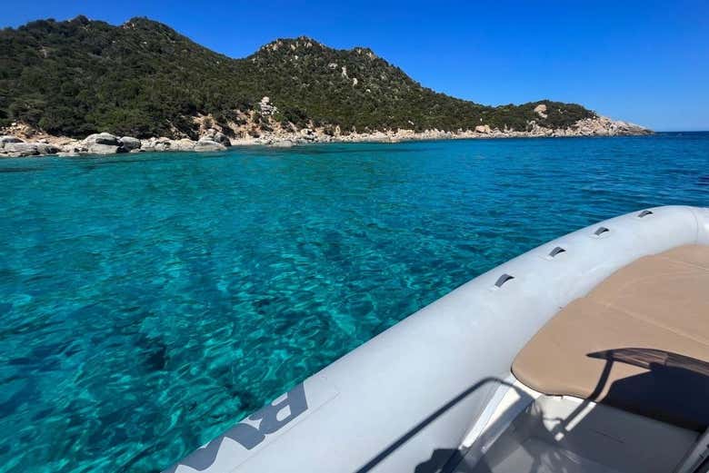 Paisajes del golfo de Cagliari durante la ruta
