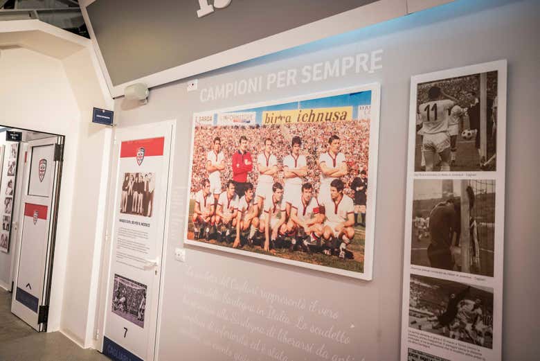 Ancienne photo des joueurs du Cagliari Calcio