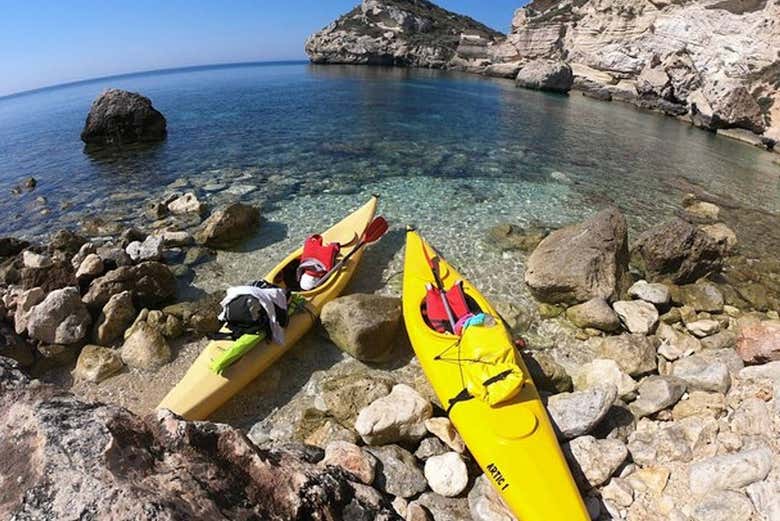 Kayaks sur la côte de Cagliari