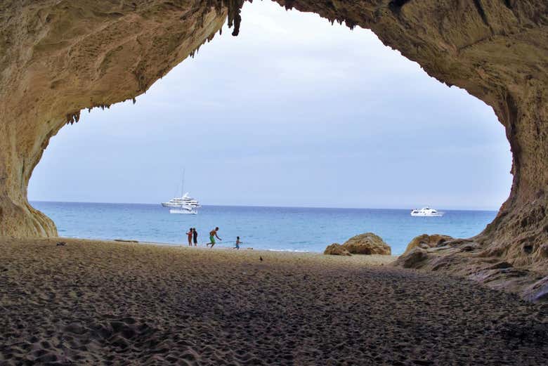 Une grottre du golfe d'Orosei