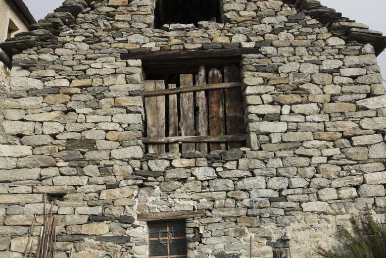 Maisons rurales aux alentours de Montecrestese