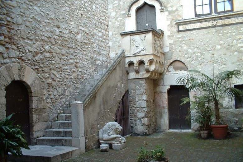 Palais Corvaja