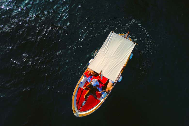 Vista aérea del barco 