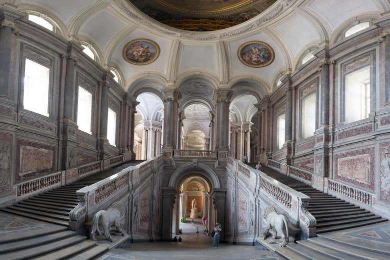 Scalinata doppia della Reggia