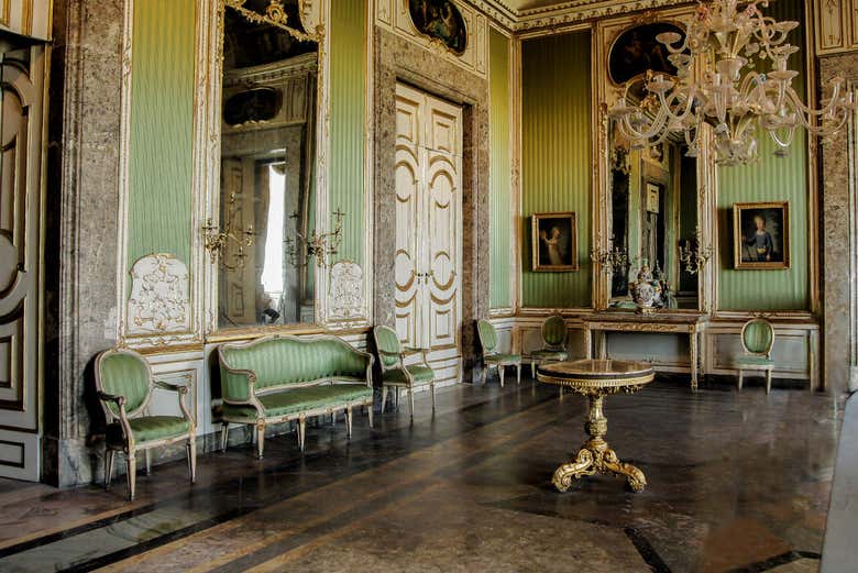Une des pièces du Palais Royal de Caserte