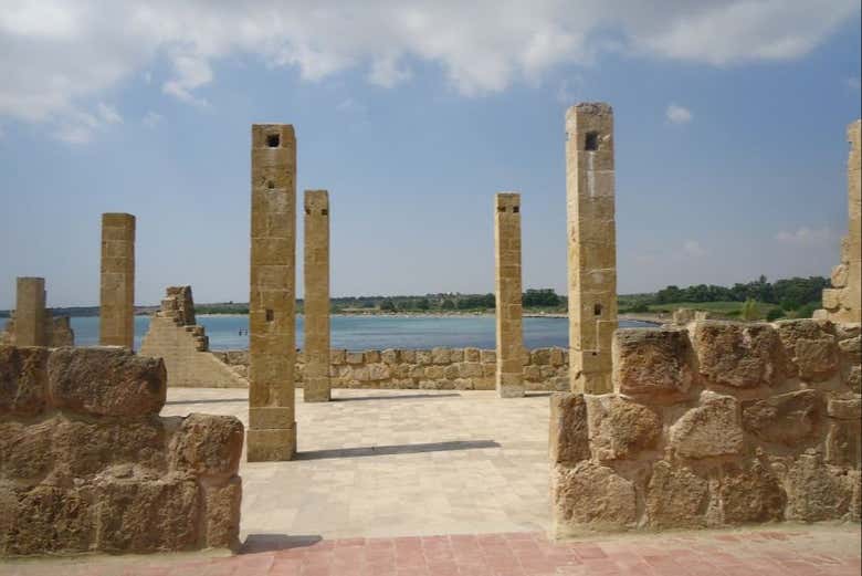 Discover ancient ruins in Vendicari