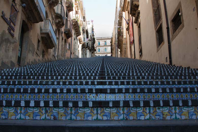 La majestuosa escalera de Santa María del Monte