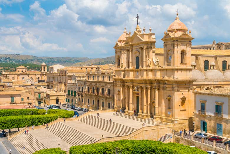 Visit Noto, "The Stone Garden" filled with Baroque buildings