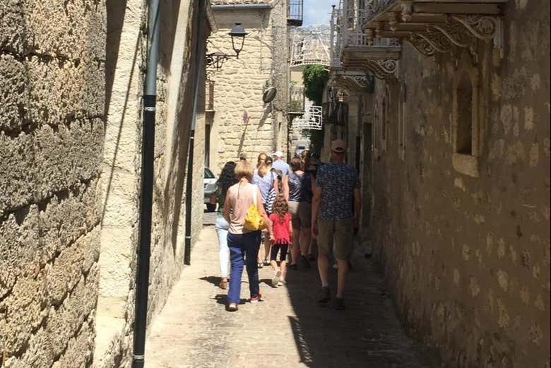 Passeando pelas ruas de Castelbuono