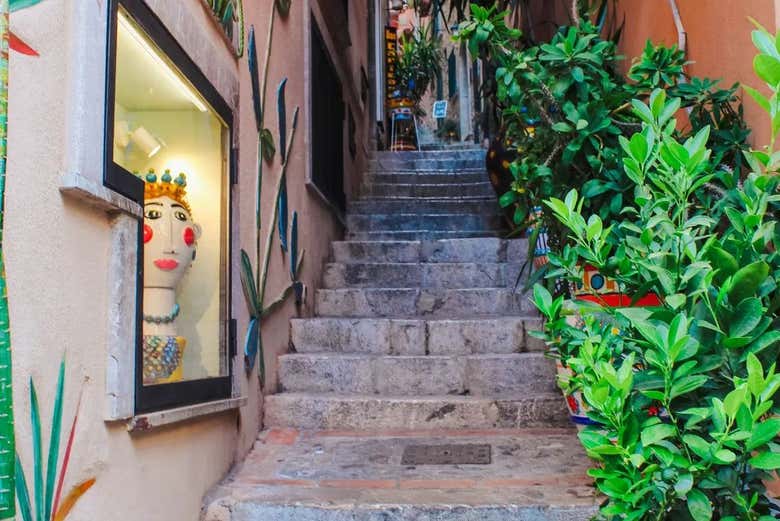 Rue du centre historique de Cefalù