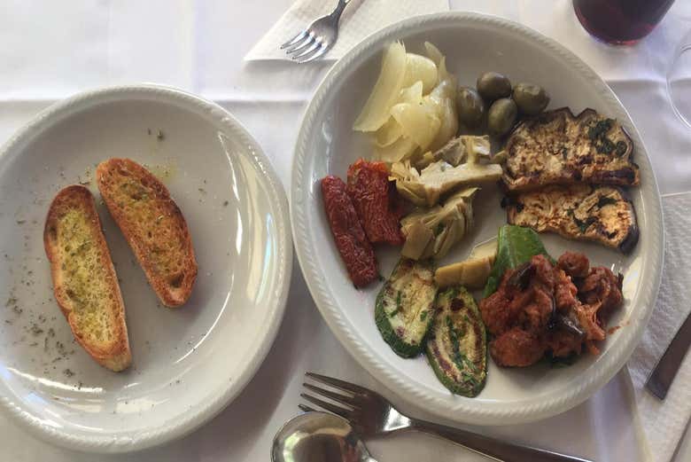 Almoço com produtos sicilianos