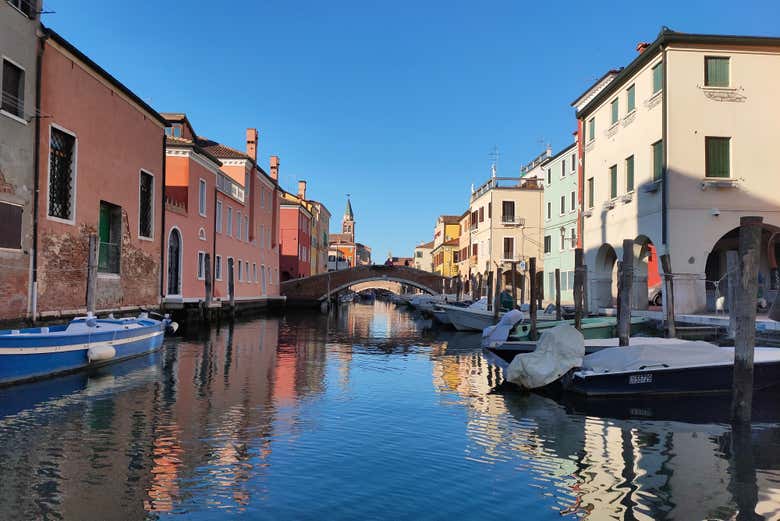 Sail along the Vena Canal